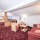 sszlls: Hotel Toni